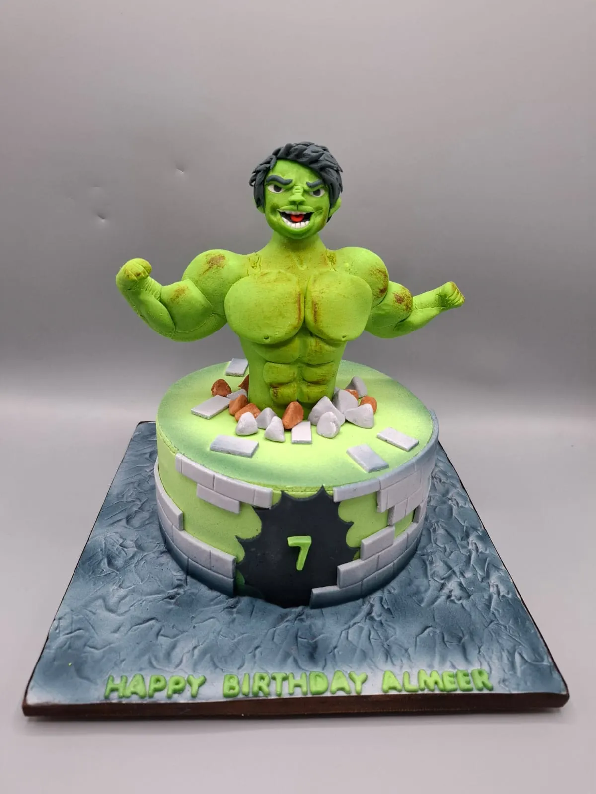 Superhero Character Fondant Cake - Cake Art Academy portfolio Pakistan